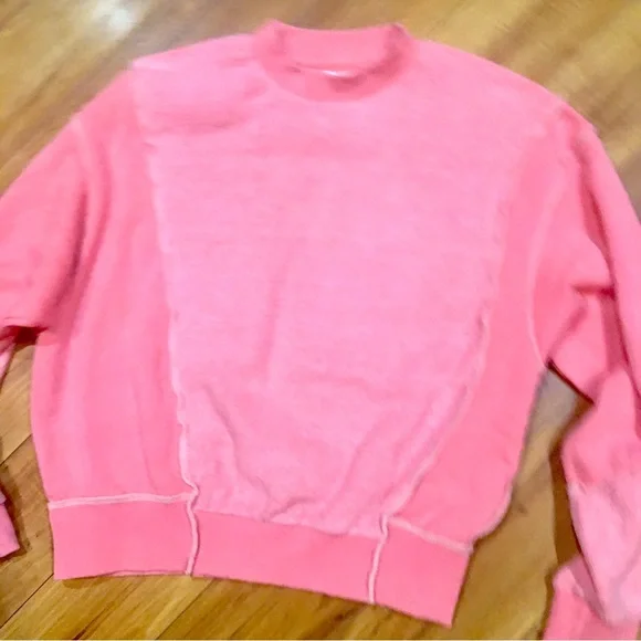 BDG Buckle fleece two tone Barbie bubble gum color pink sweatshirt top s… - Picture 9 of 9